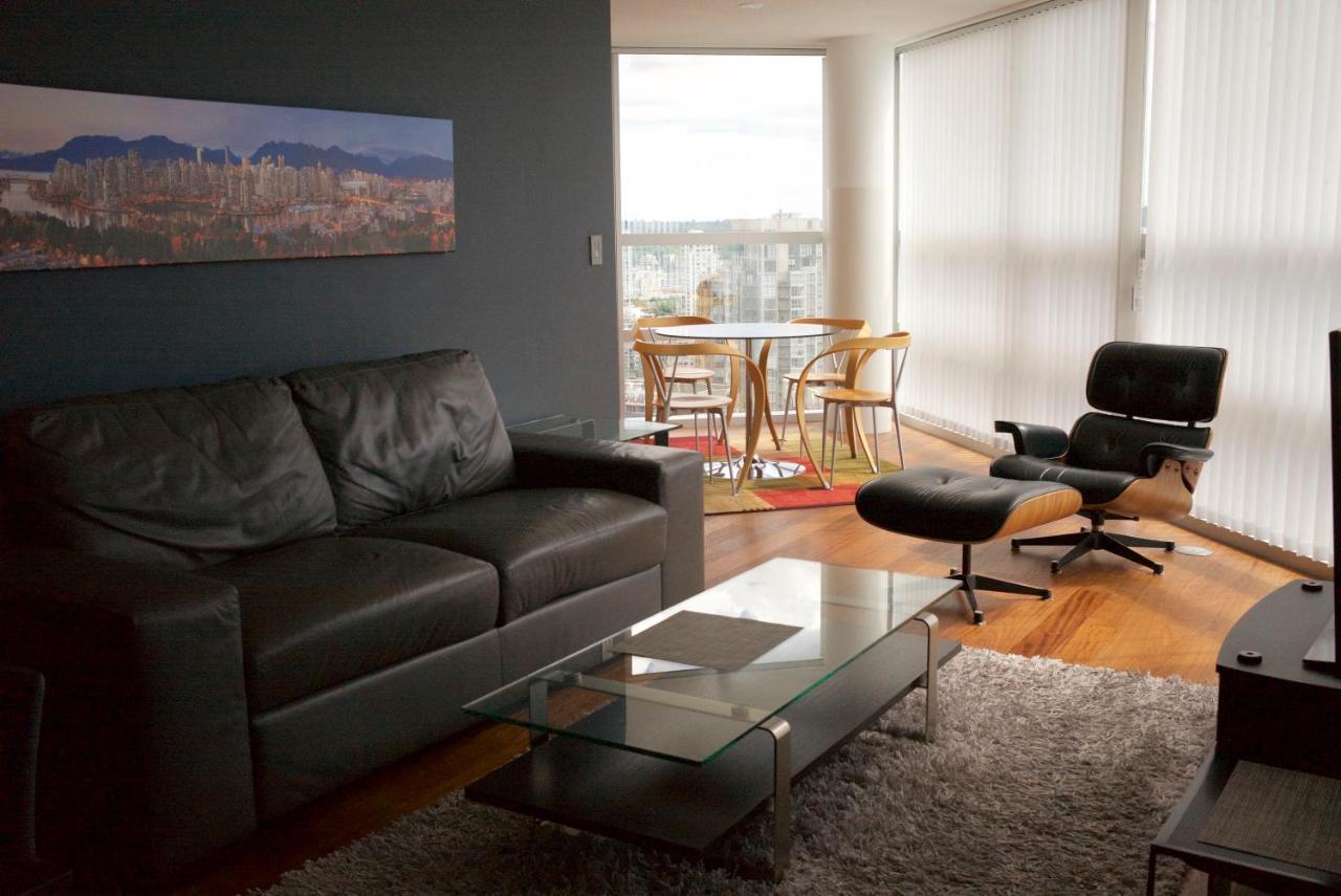 Your Alternative To A Five Star Hotel - Premium Location Vancouver Exterior photo